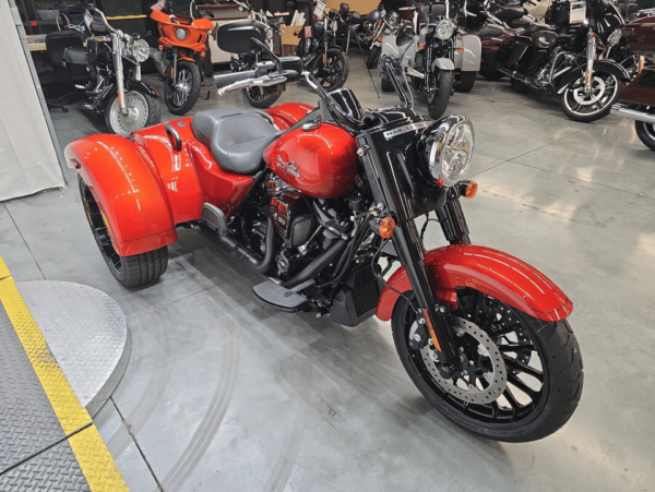 2025 Harley-Davidson FLRT Freewheeler Orange Three Wheel Cruiser Motorcycle Tri